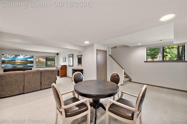 4872 Cliffside Drive, West Bloomfield Charter Township, MI 48323