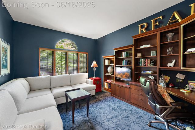 4872 Cliffside Drive, West Bloomfield Charter Township, MI 48323