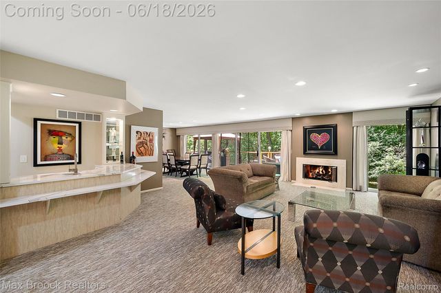 4872 Cliffside Drive, West Bloomfield Charter Township, MI 48323