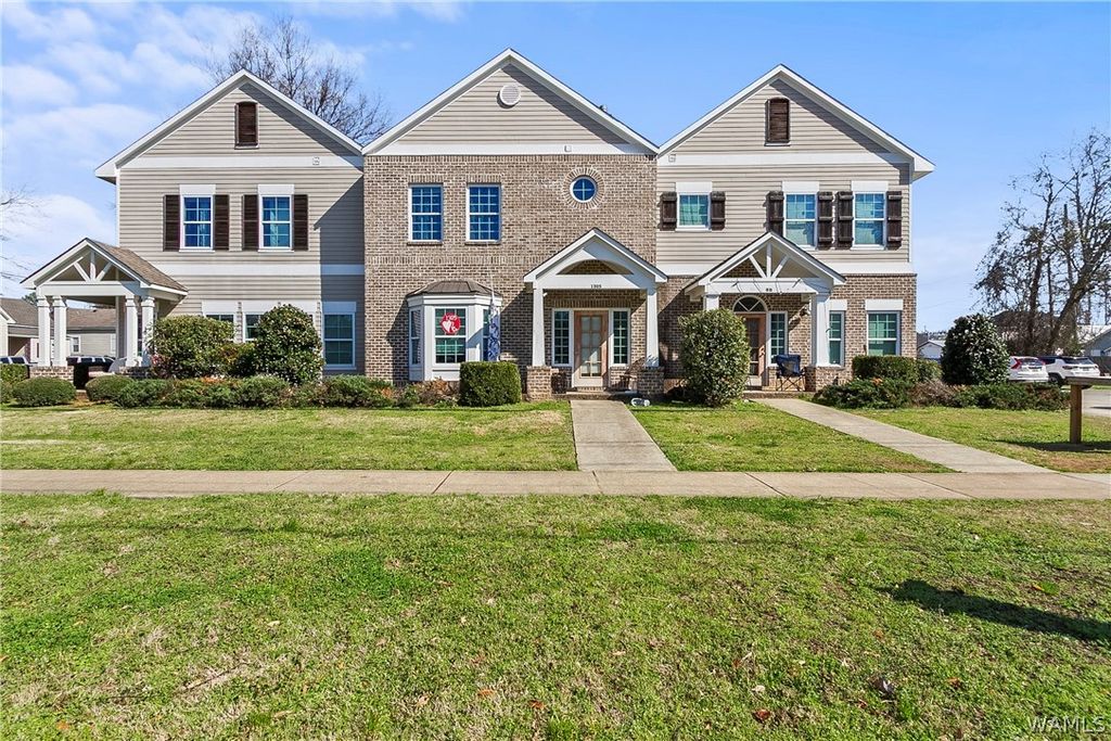 1305 14th, Tuscaloosa, AL 35401