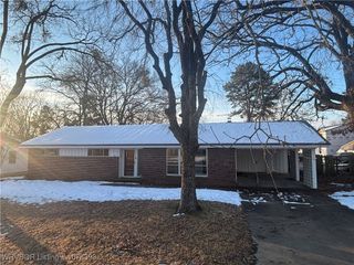 205 Avenue G, Heavener, OK 74937