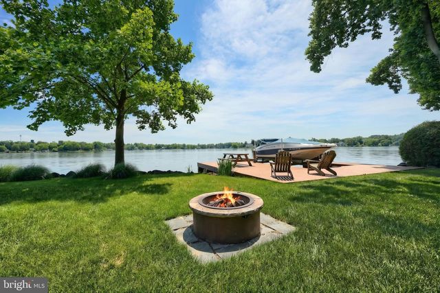 166 LAKE MEADE DR, East Berlin, PA 17316