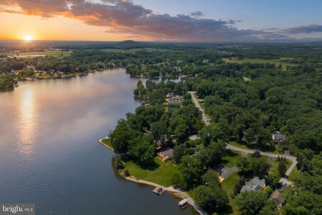 166 LAKE MEADE DR, East Berlin, PA 17316