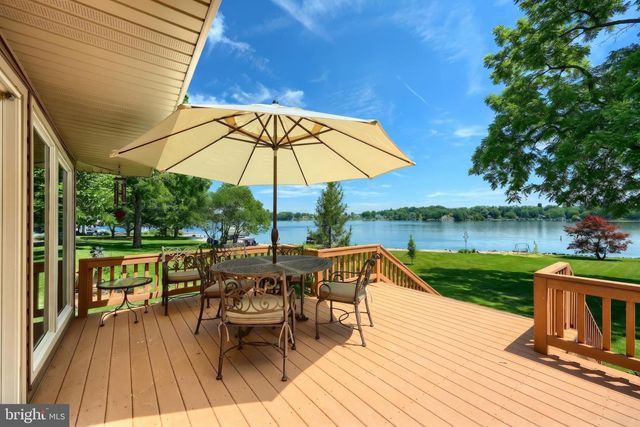 166 LAKE MEADE DR, East Berlin, PA 17316