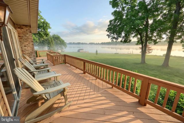 166 LAKE MEADE DR, East Berlin, PA 17316