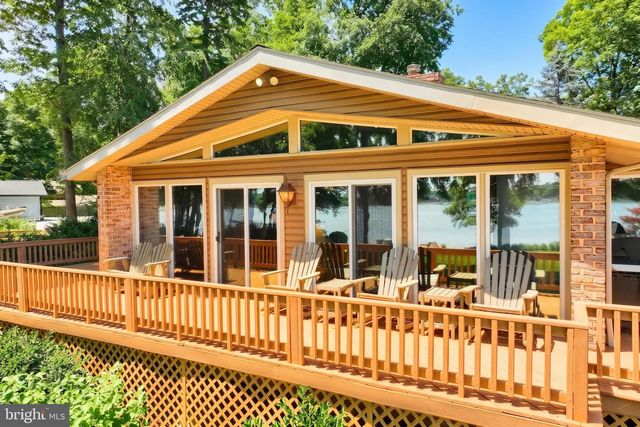 166 LAKE MEADE DR, East Berlin, PA 17316