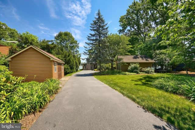 166 LAKE MEADE DR, East Berlin, PA 17316