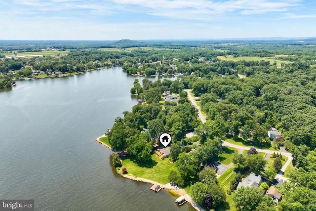166 LAKE MEADE DR, East Berlin, PA 17316