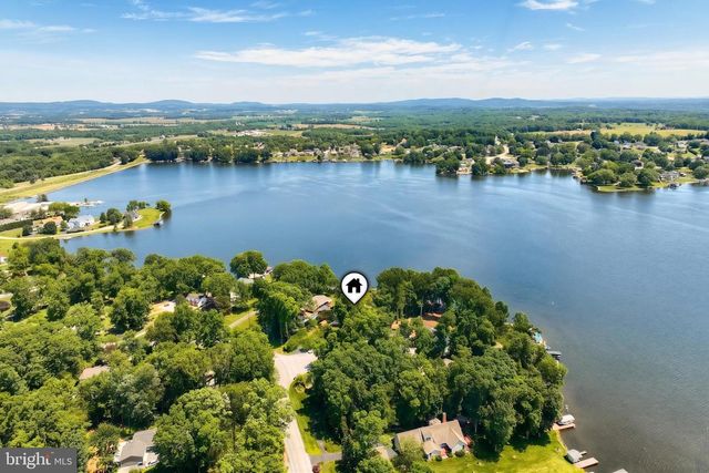 166 LAKE MEADE DR, East Berlin, PA 17316