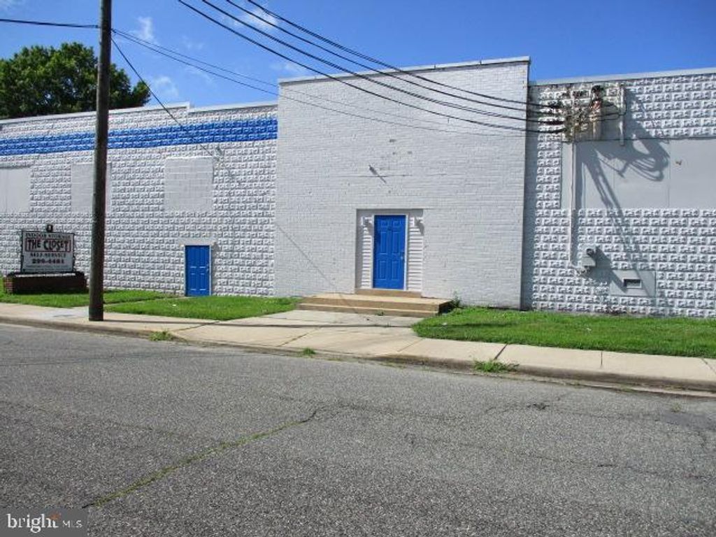 48 E HARMONY ST, Penns Grove, NJ 08069