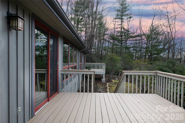 59 Agaliha Lane, Brevard, NC 28712