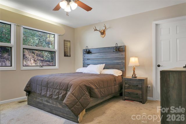 59 Agaliha Lane, Brevard, NC 28712