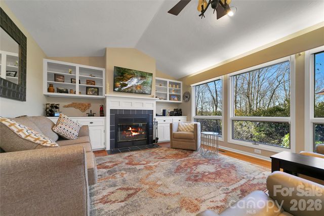 59 Agaliha Lane, Brevard, NC 28712