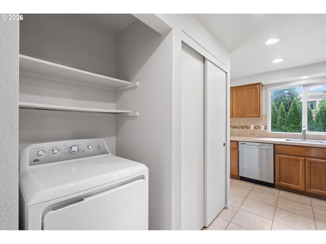 823 Ne 132ND Ave, Vancouver, WA 98684