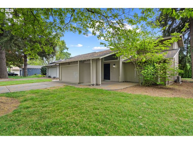 823 Ne 132ND Ave, Vancouver, WA 98684