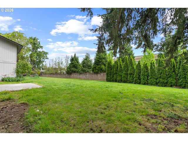 823 Ne 132ND Ave, Vancouver, WA 98684