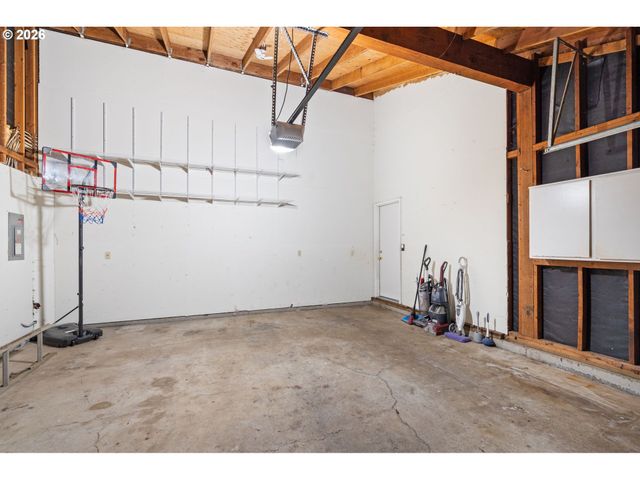 823 Ne 132ND Ave, Vancouver, WA 98684