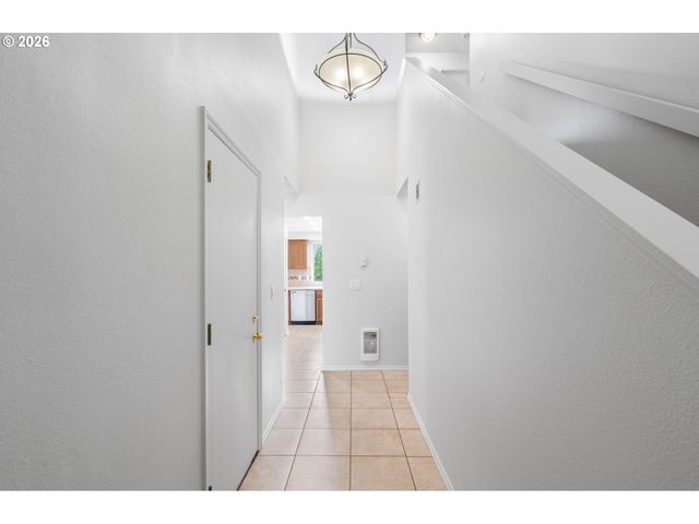 823 Ne 132ND Ave, Vancouver, WA 98684