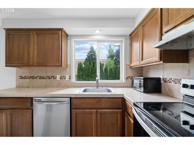 823 Ne 132ND Ave, Vancouver, WA 98684