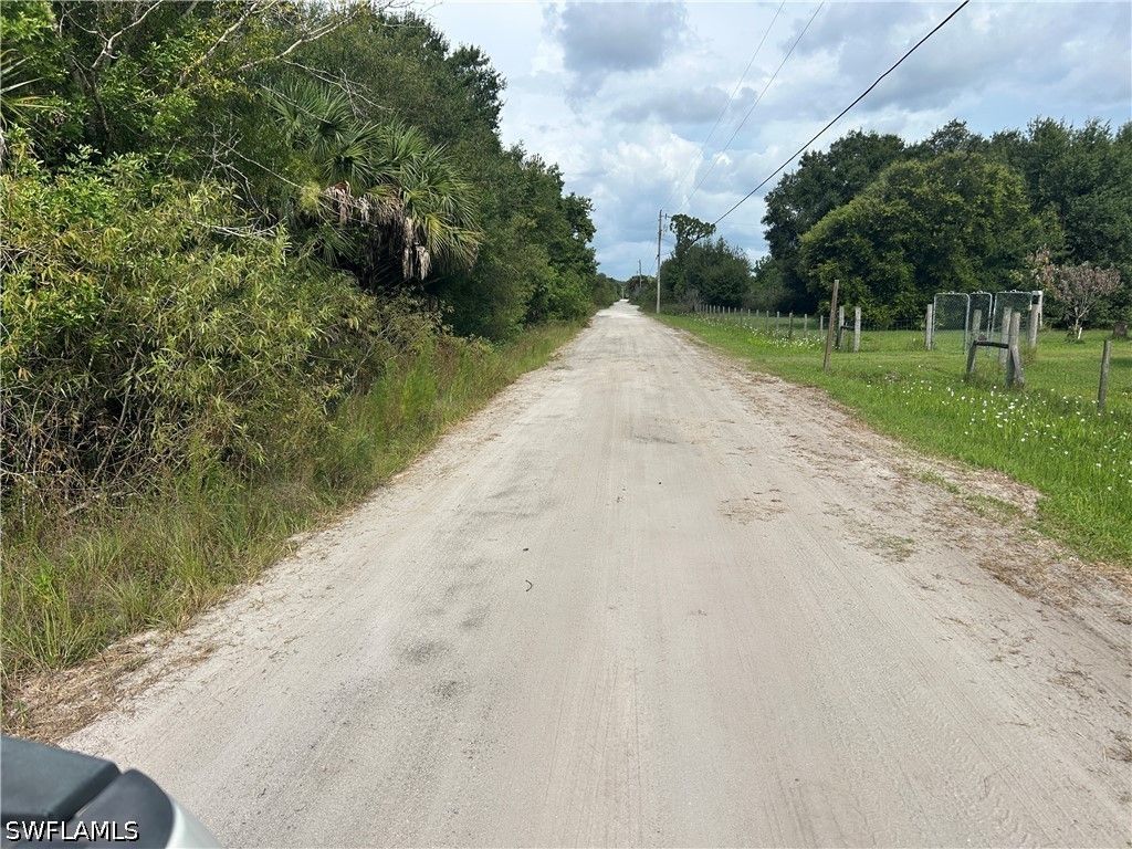 1020 Limpkin RD, Naples, FL 34120