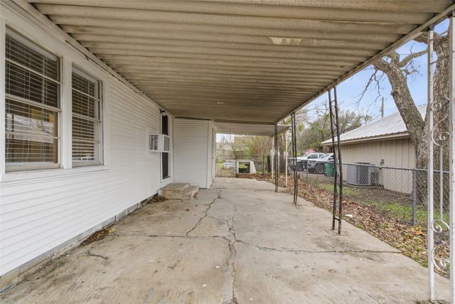 1102 Washington Street, Stephenville, TX 76401