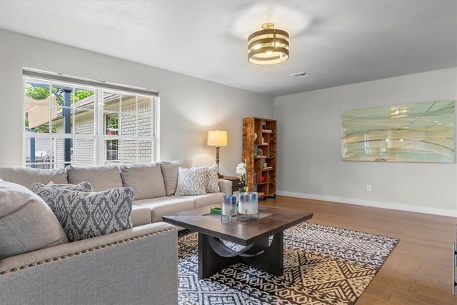 2621 NW 58th Place, Oklahoma City, OK 73112