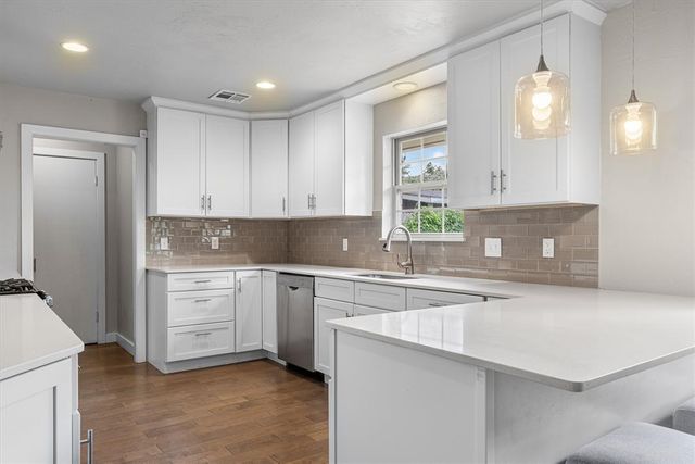2621 NW 58th Place, Oklahoma City, OK 73112