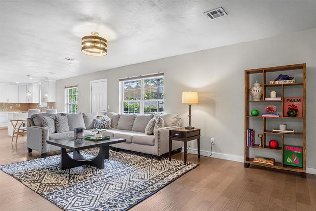 2621 NW 58th Place, Oklahoma City, OK 73112