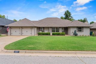 2621 NW 58th Place, Oklahoma City, OK 73112