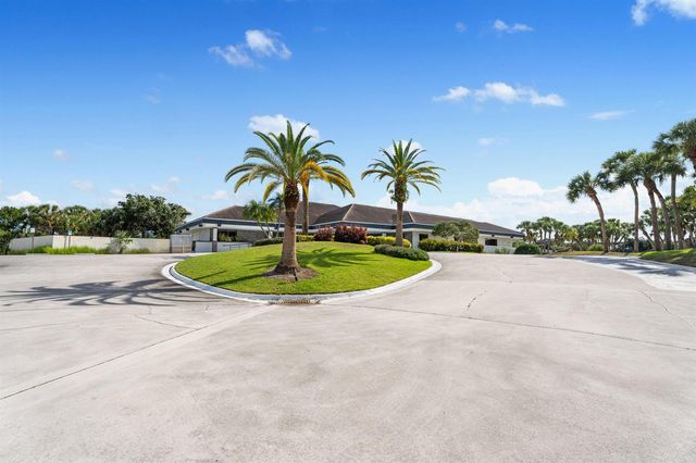 2762 SW Westlake Circle, Palm City, FL 34990