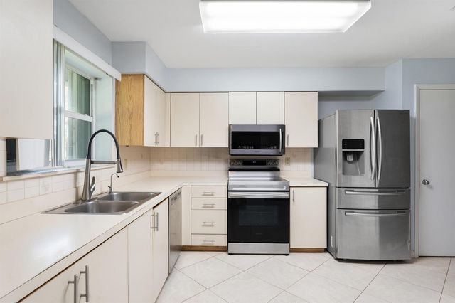2762 SW Westlake Circle, Palm City, FL 34990