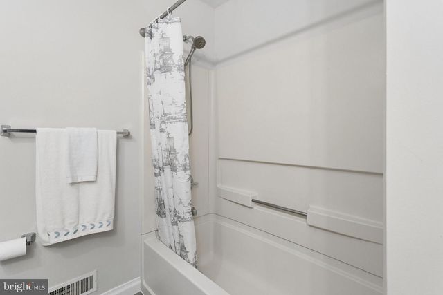 117 WILLIAM PATERSON CT, Princeton, NJ 08540