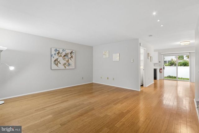 117 WILLIAM PATERSON CT, Princeton, NJ 08540