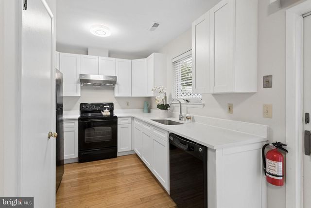 117 WILLIAM PATERSON CT, Princeton, NJ 08540
