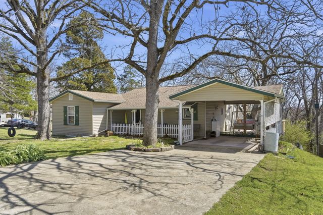 732 Skyline Drive, Forsyth, MO 65653