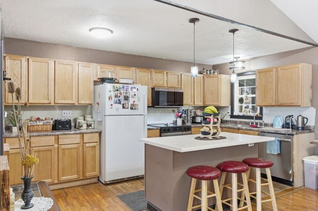 732 Skyline Drive, Forsyth, MO 65653