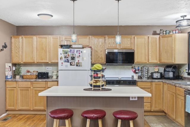 732 Skyline Drive, Forsyth, MO 65653