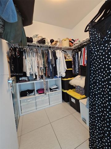 3301 NE 1st Avenue H2211, Miami, FL 33137