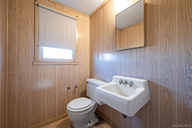 360 Arcadia Drive, West Islip, NY 11795