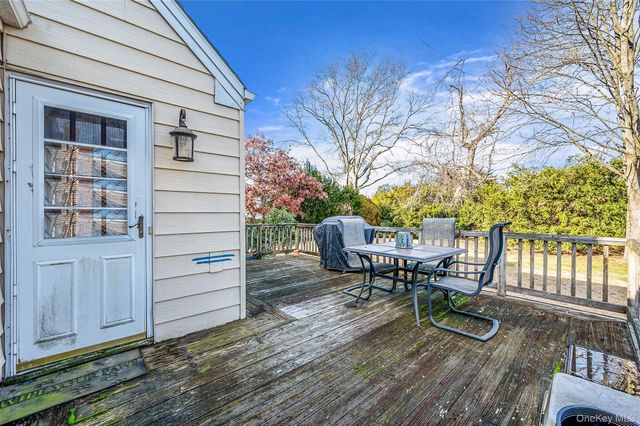 360 Arcadia Drive, West Islip, NY 11795