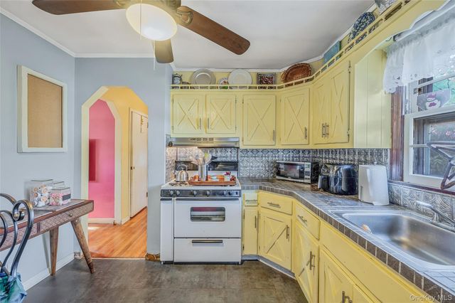 360 Arcadia Drive, West Islip, NY 11795