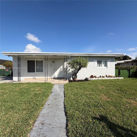 9435-9437 SW 39th St, Miami, FL 33165