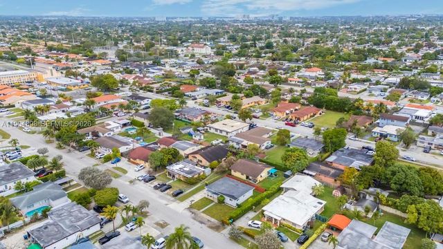 9435-9437 SW 39th St, Miami, FL 33165