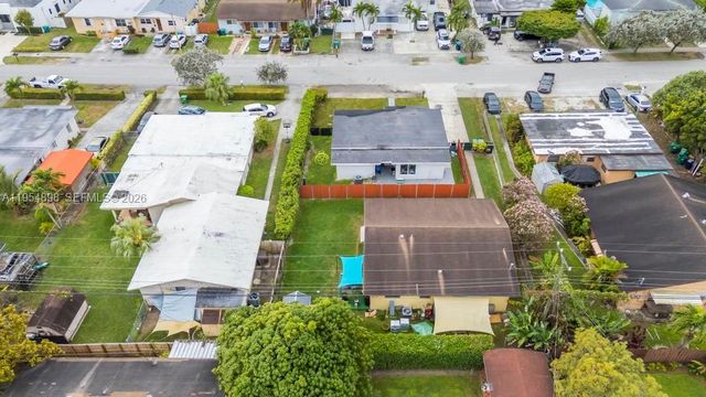 9435-9437 SW 39th St, Miami, FL 33165