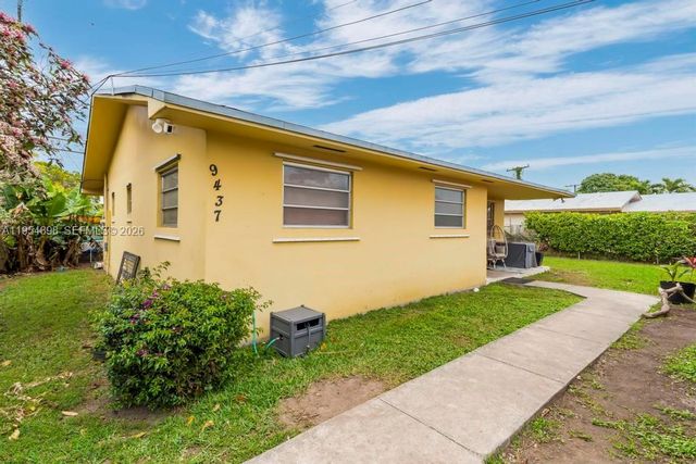 9435-9437 SW 39th St, Miami, FL 33165