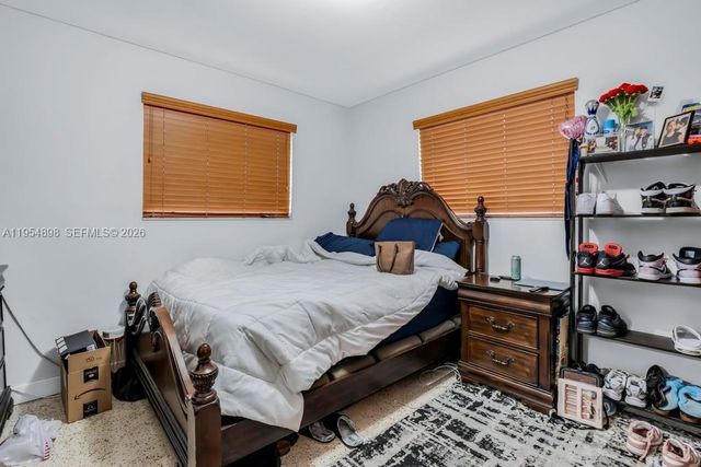 9435-9437 SW 39th St, Miami, FL 33165