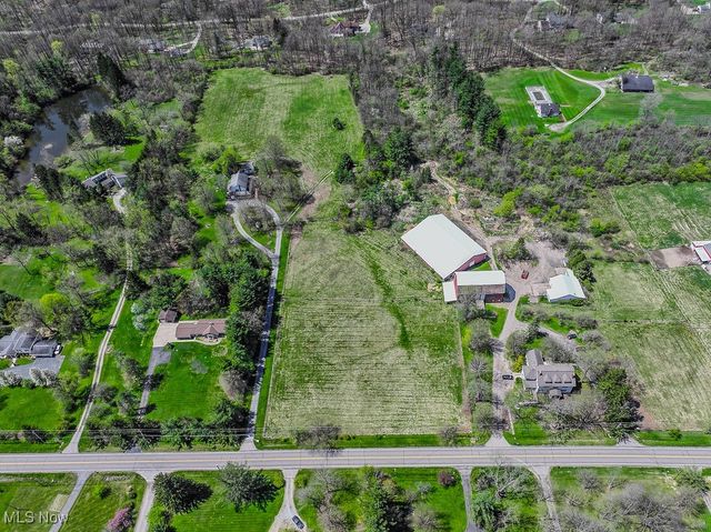 14068 Caves Road, Novelty, OH 44072