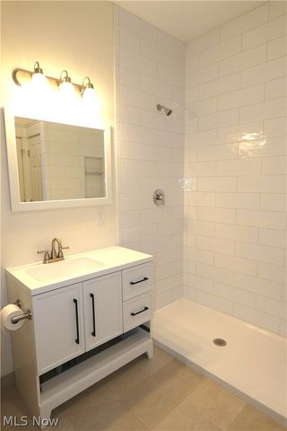 14068 Caves Road, Novelty, OH 44072
