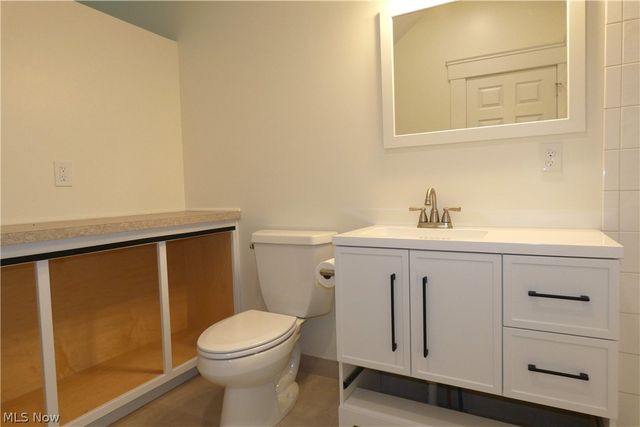 14068 Caves Road, Novelty, OH 44072