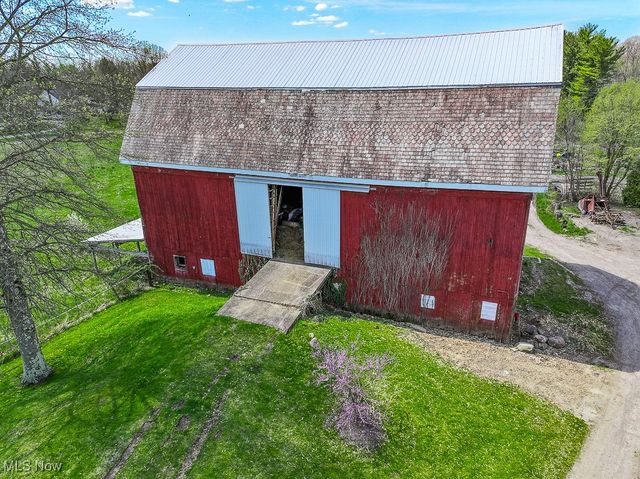 14068 Caves Road, Novelty, OH 44072